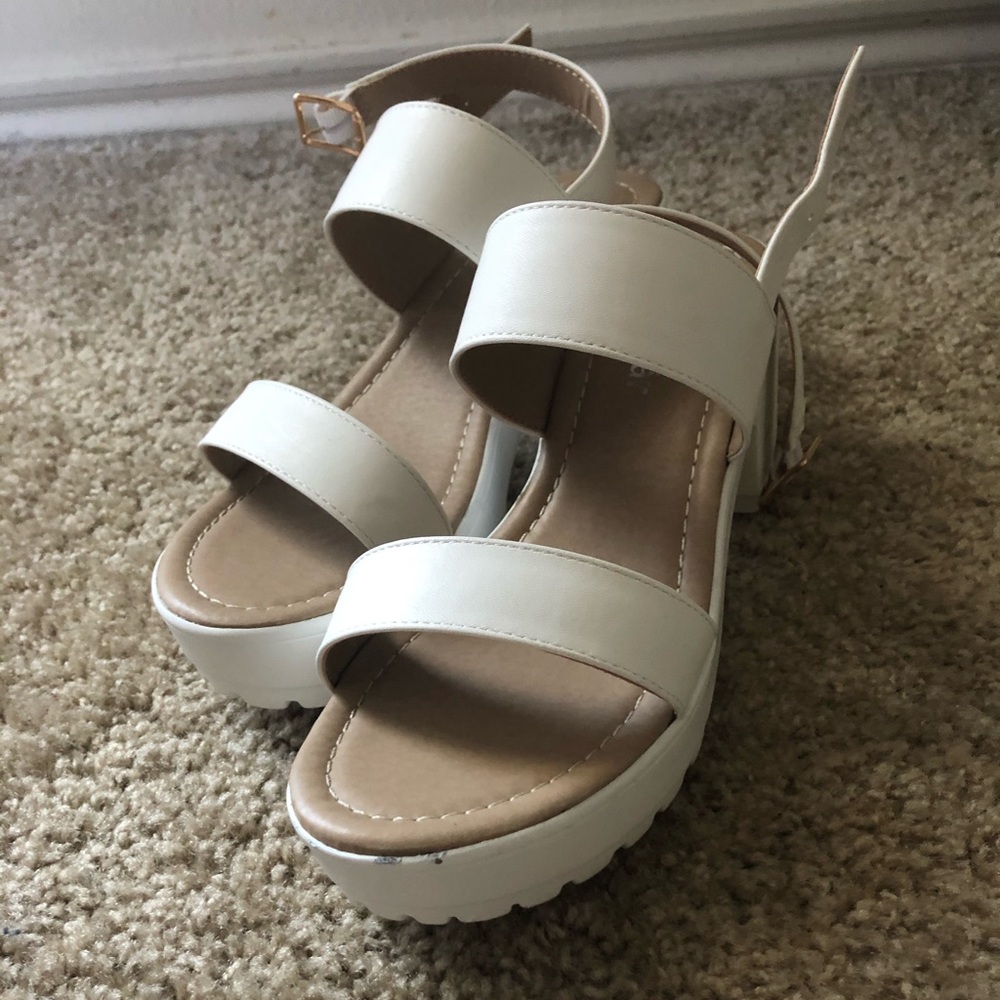 Dolls Kill shoes